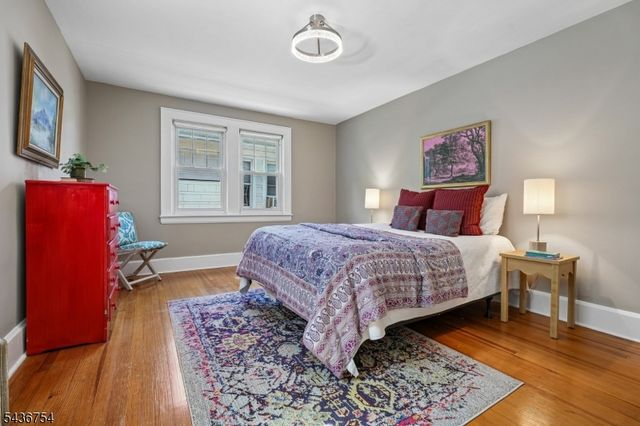 32 Rutgers St, Maplewood Twp., NJ 07040
