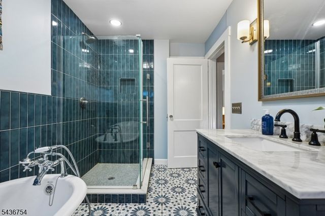 32 Rutgers St, Maplewood Twp., NJ 07040