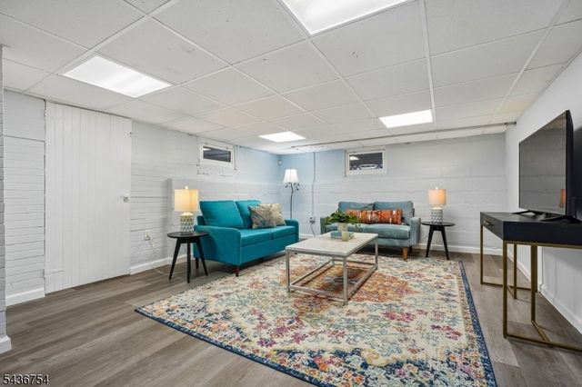 32 Rutgers St, Maplewood Twp., NJ 07040