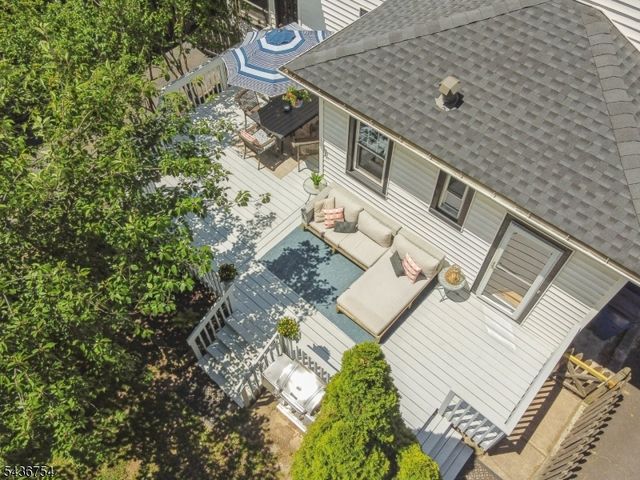 32 Rutgers St, Maplewood Twp., NJ 07040