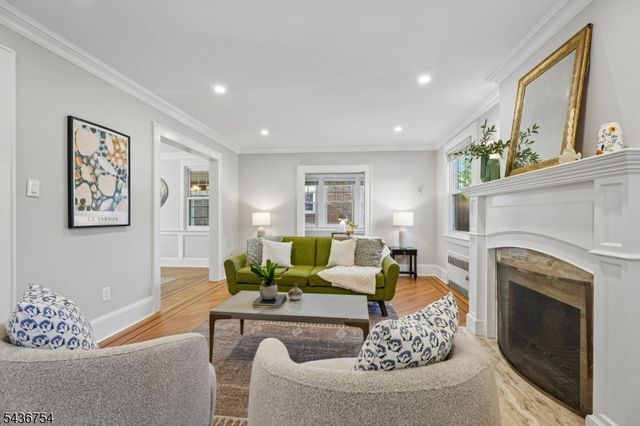 32 Rutgers St, Maplewood Twp., NJ 07040