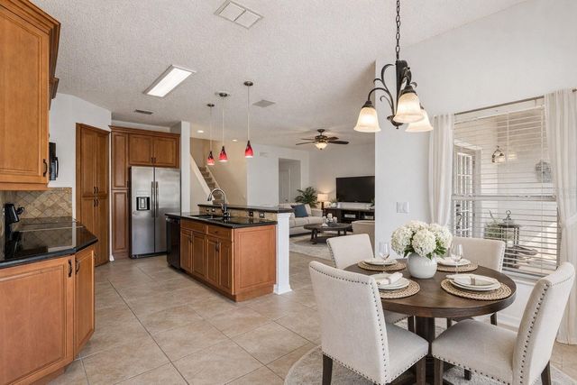 4715 AGUILA PLACE, Orlando, FL 32826