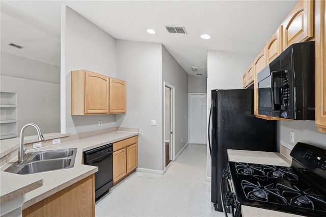 2834 MAYFLOWER LOOP, Clermont, FL 34714