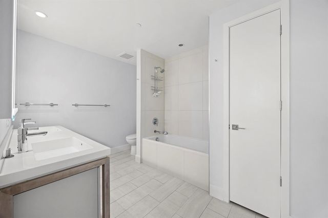 2000 Metropica Way 802, Sunrise, FL 33323
