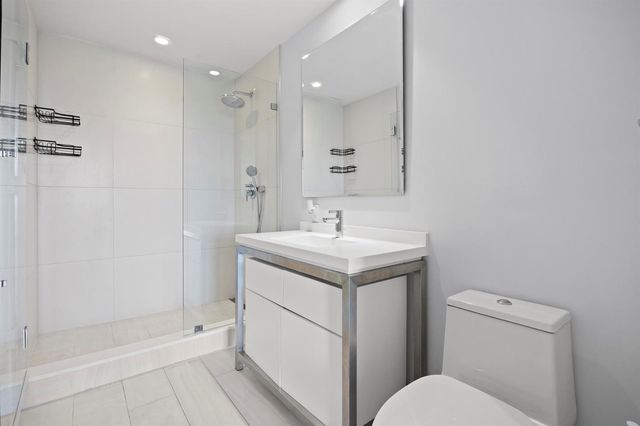 2000 Metropica Way 802, Sunrise, FL 33323