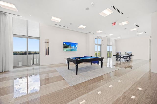 2000 Metropica Way 802, Sunrise, FL 33323