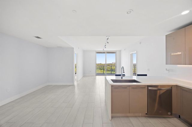 2000 Metropica Way 802, Sunrise, FL 33323