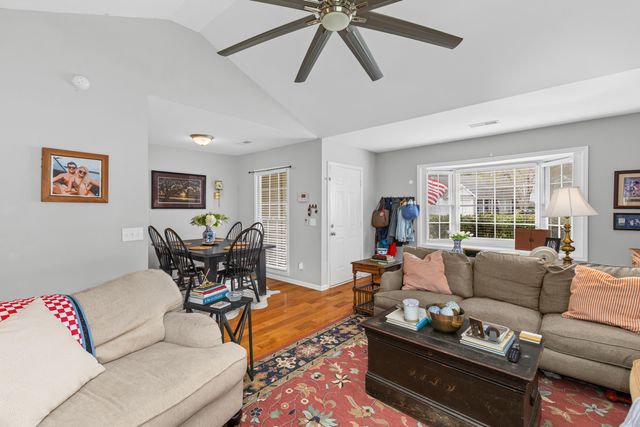 140 Alston Circle, Goose Creek, SC 29445