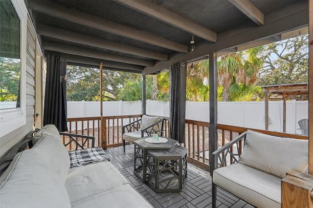 6305 S MACDILL AVENUE, Tampa, FL 33611