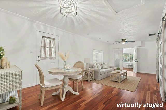 6305 S MACDILL AVENUE, Tampa, FL 33611