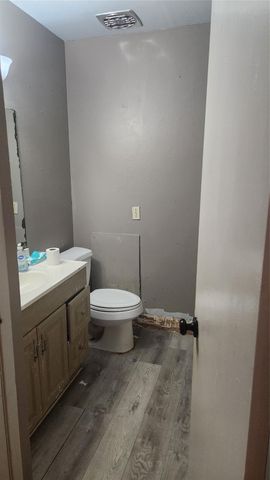 8718 Glen Shadow Drive, Houston, TX 77088