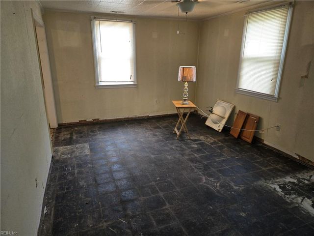 710 Norwood CIR, Hampton, VA 23681