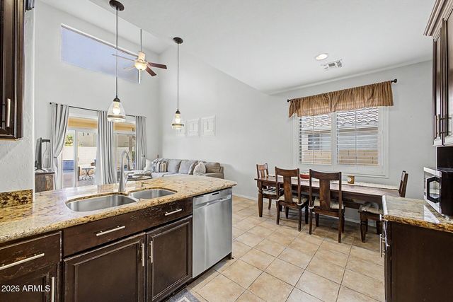 6757 W Tether Trail, Peoria, AZ 85383