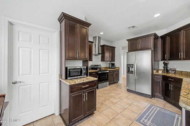 6757 W Tether Trail, Peoria, AZ 85383