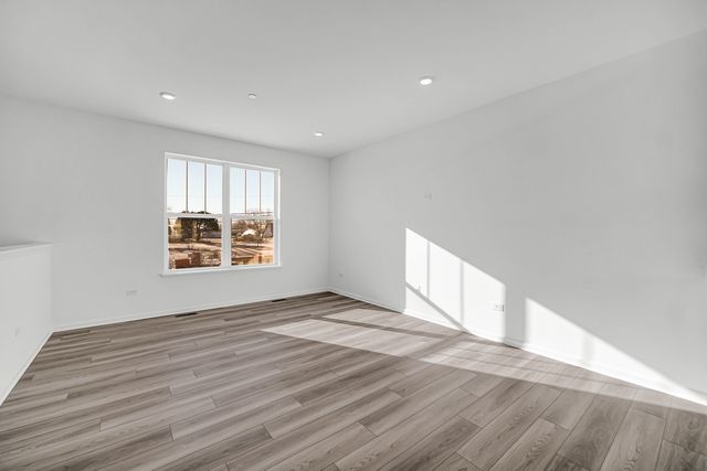 203 Settlers Place 203, West Dundee, IL 60118