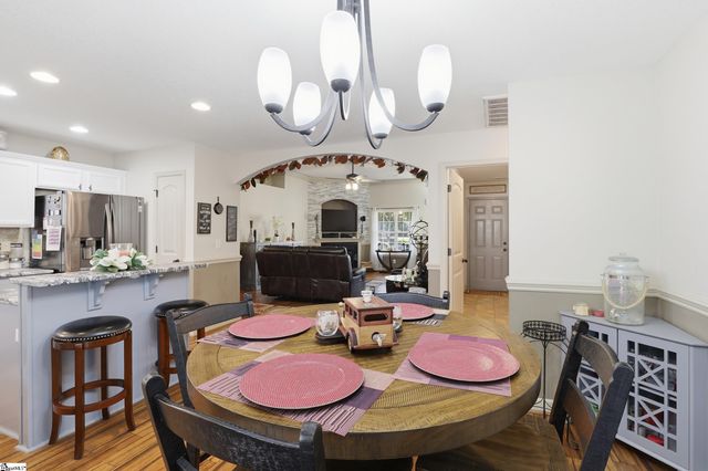 870 Vandenburg Drive, Boiling Springs, SC 29316