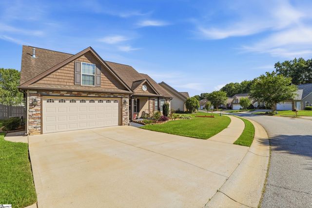 870 Vandenburg Drive, Boiling Springs, SC 29316