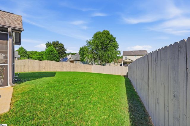 870 Vandenburg Drive, Boiling Springs, SC 29316