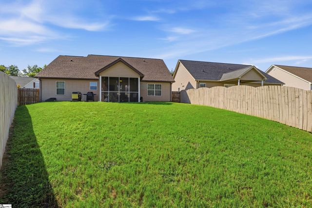 870 Vandenburg Drive, Boiling Springs, SC 29316