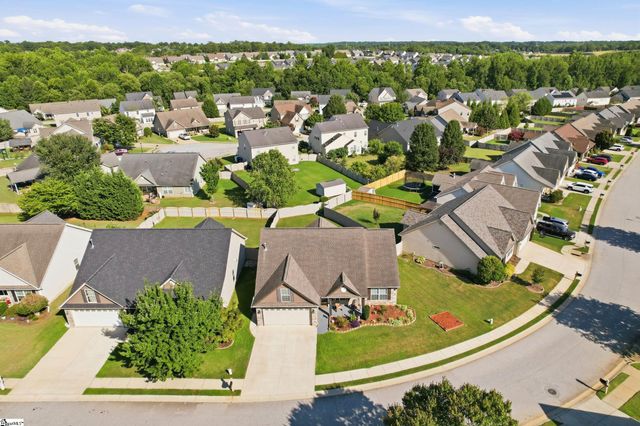 870 Vandenburg Drive, Boiling Springs, SC 29316