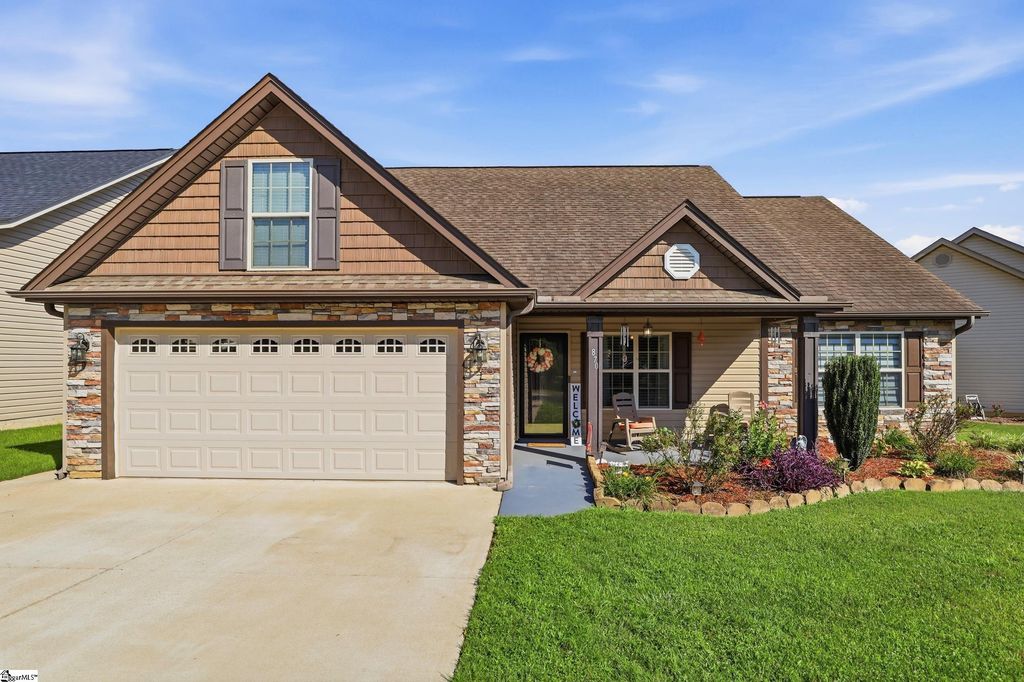 870 Vandenburg Drive, Boiling Springs, SC 29316
