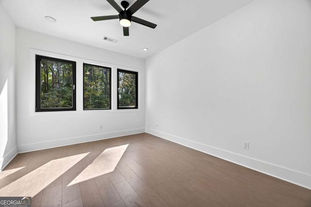 127 Deer Canyon Drive, Auburn, GA 30011