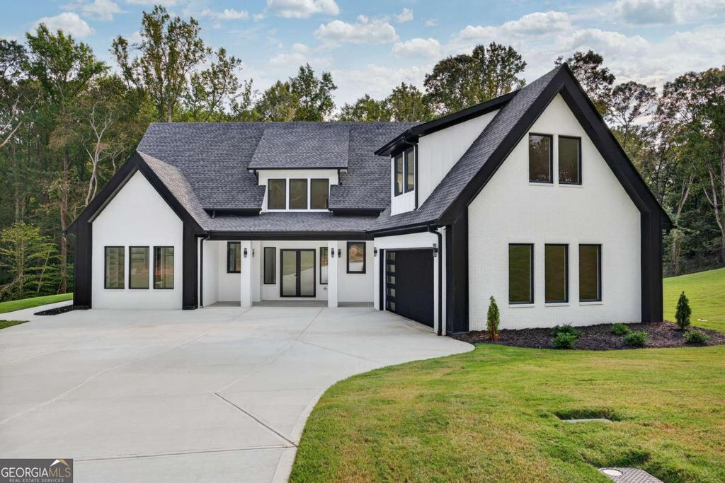 127 Deer Canyon Drive, Auburn, GA 30011
