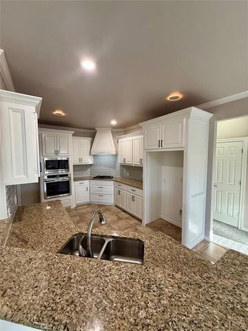 3705 Lambeth Street, Mustang, OK 73064