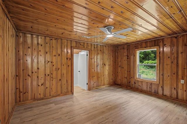 2115 Kings Road, Dalton, GA 30720