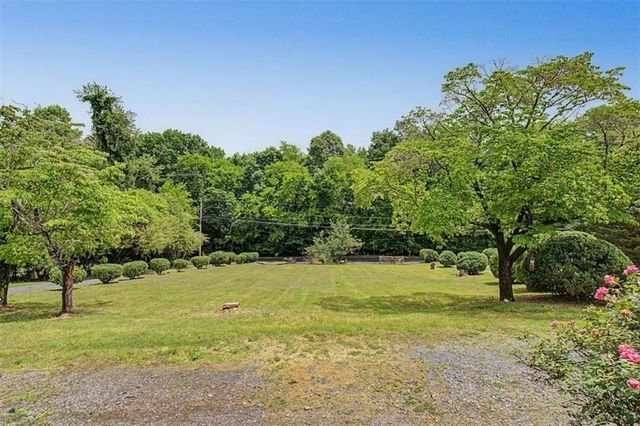 2115 Kings Road, Dalton, GA 30720