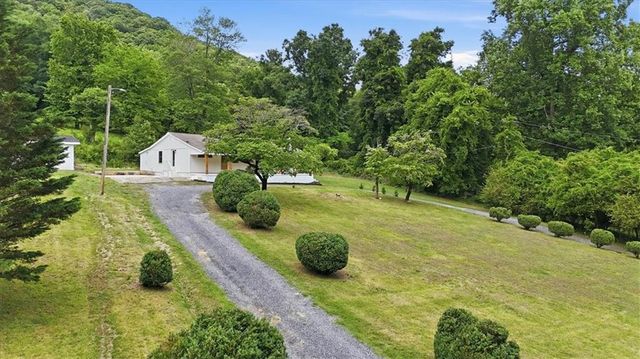 2115 Kings Road, Dalton, GA 30720