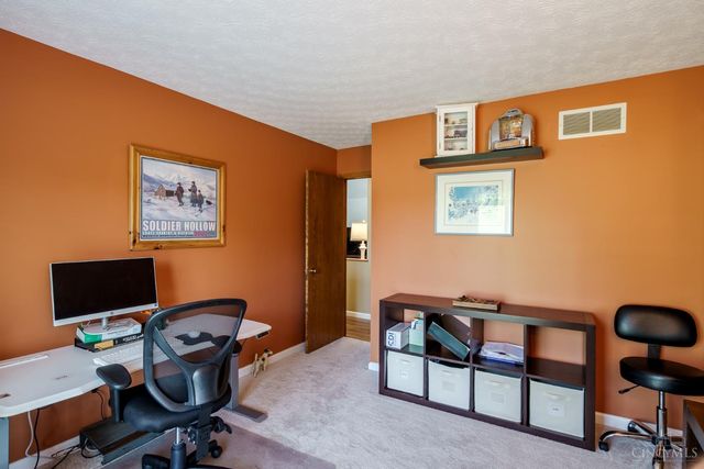 3151 Woodside Drive, Fairfield, OH 45014
