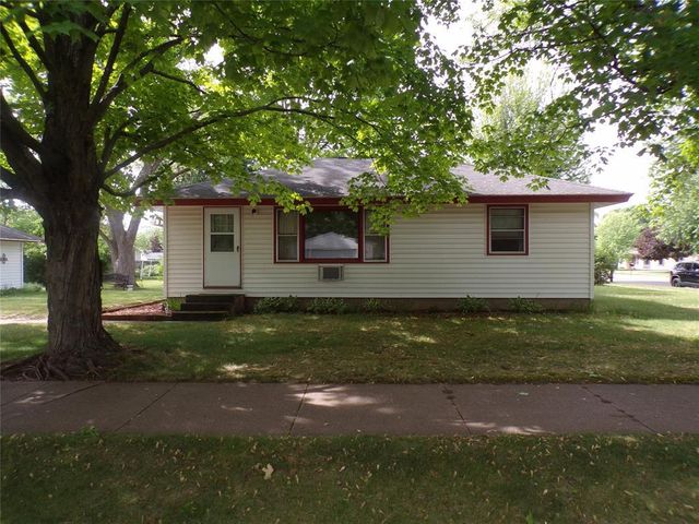 315 E Wisconsin Street, Chippewa Falls, WI 54729