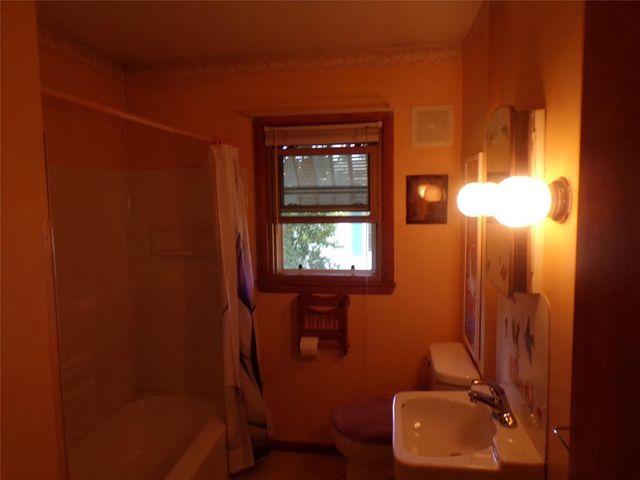 315 E Wisconsin Street, Chippewa Falls, WI 54729