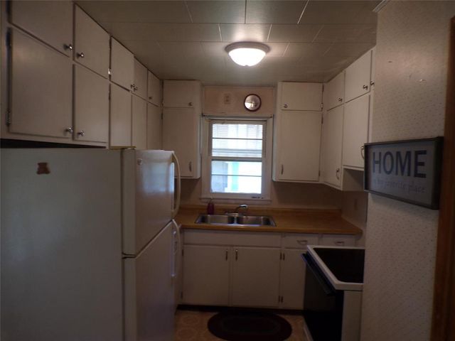 315 E Wisconsin Street, Chippewa Falls, WI 54729