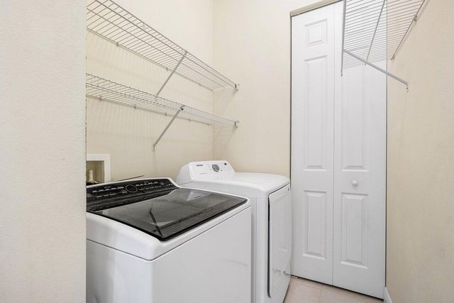 2501 Venetian Court, Boynton Beach, FL 33426