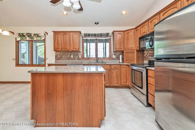 3629 Laureate Drive, Holt, MI 48842