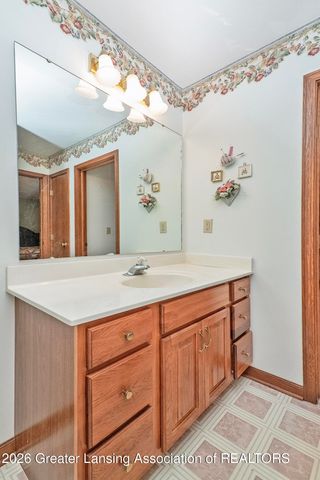 3629 Laureate Drive, Holt, MI 48842