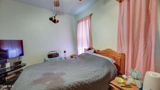 38 Temple Street, Gloversville, NY 12078