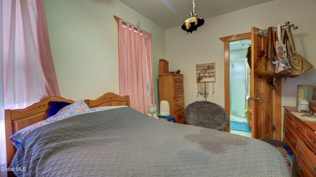 38 Temple Street, Gloversville, NY 12078