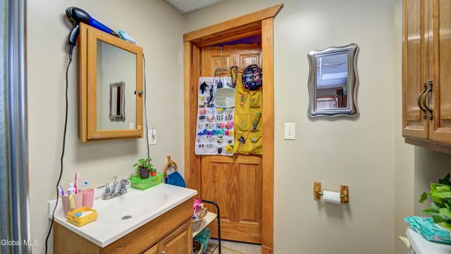 38 Temple Street, Gloversville, NY 12078