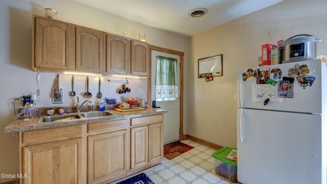 38 Temple Street, Gloversville, NY 12078