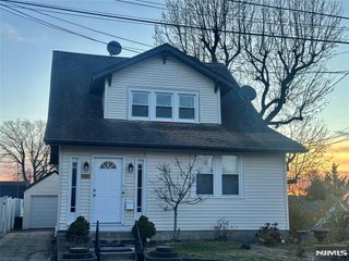 546 Victory Avenue 2, Ridgefield, NJ 07657