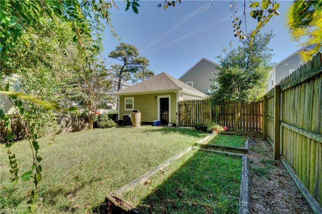 9541 12th Bay ST, Norfolk, VA 23518