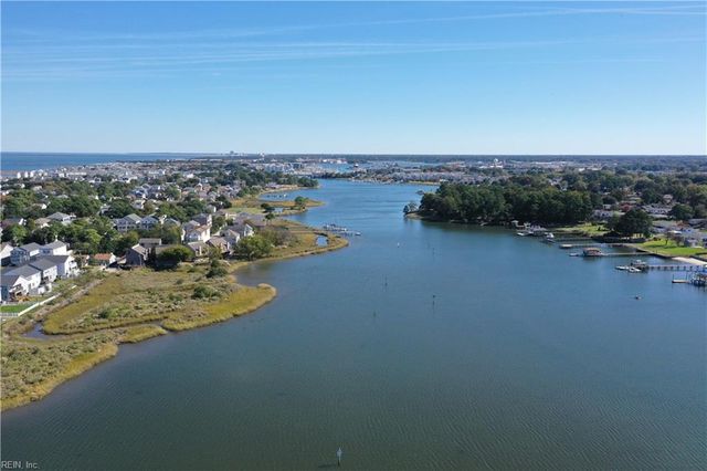 9541 12th Bay ST, Norfolk, VA 23518
