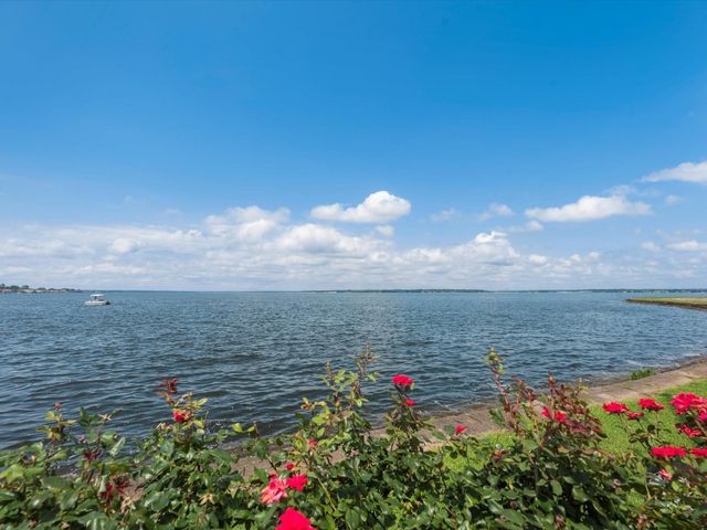 12500 Melville Drive 246D, Montgomery, TX 77356