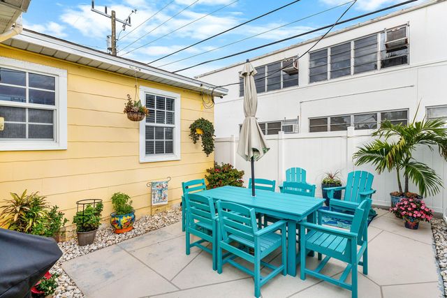 411 3rd Avenue N, Lake Worth Beach, FL 33460