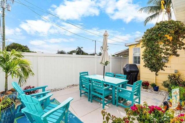 411 3rd Avenue N, Lake Worth Beach, FL 33460