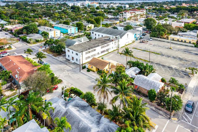 411 3rd Avenue N, Lake Worth Beach, FL 33460