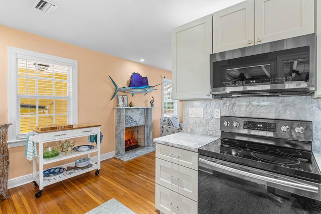 411 3rd Avenue N, Lake Worth Beach, FL 33460